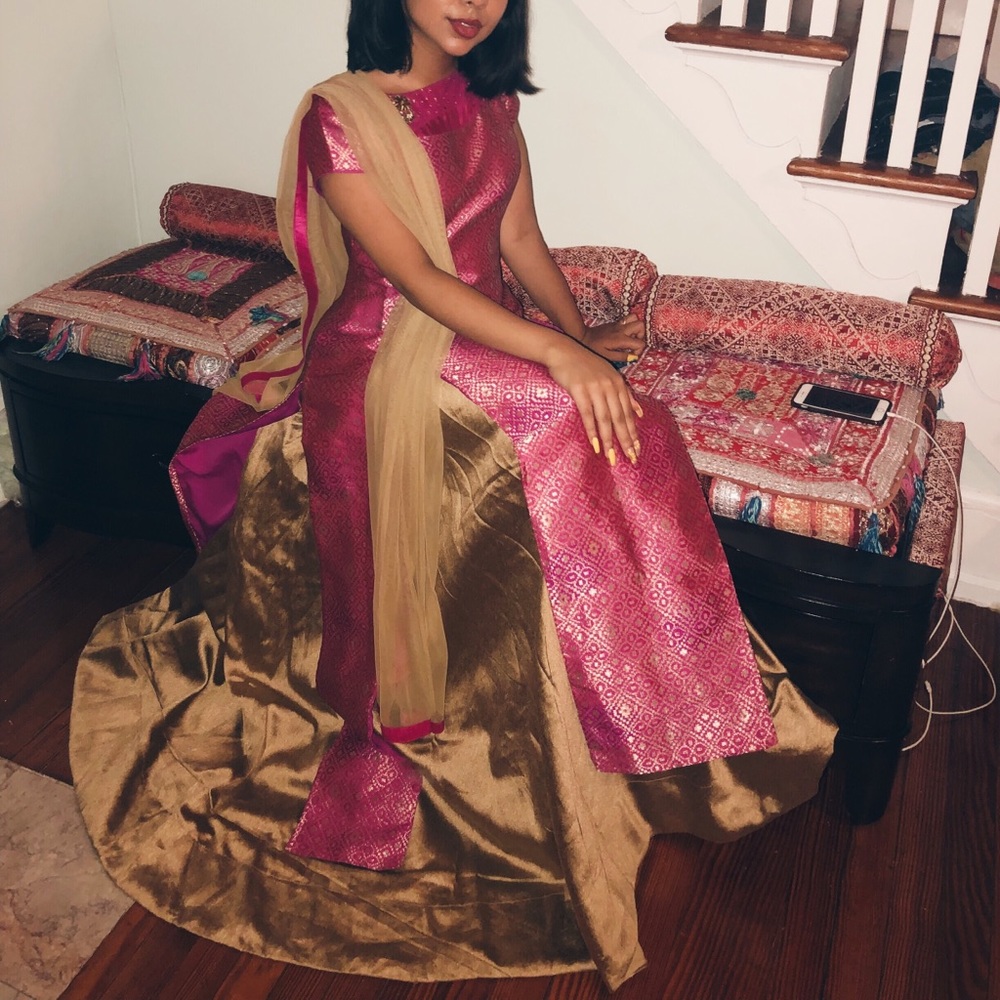 Pink Lahenga